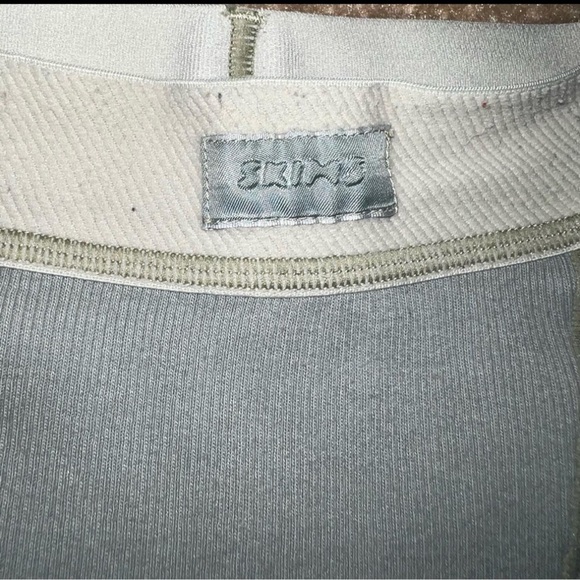 SKIMS Sage Green Ribbed Leggings Size Medium - Picture 4 of 6